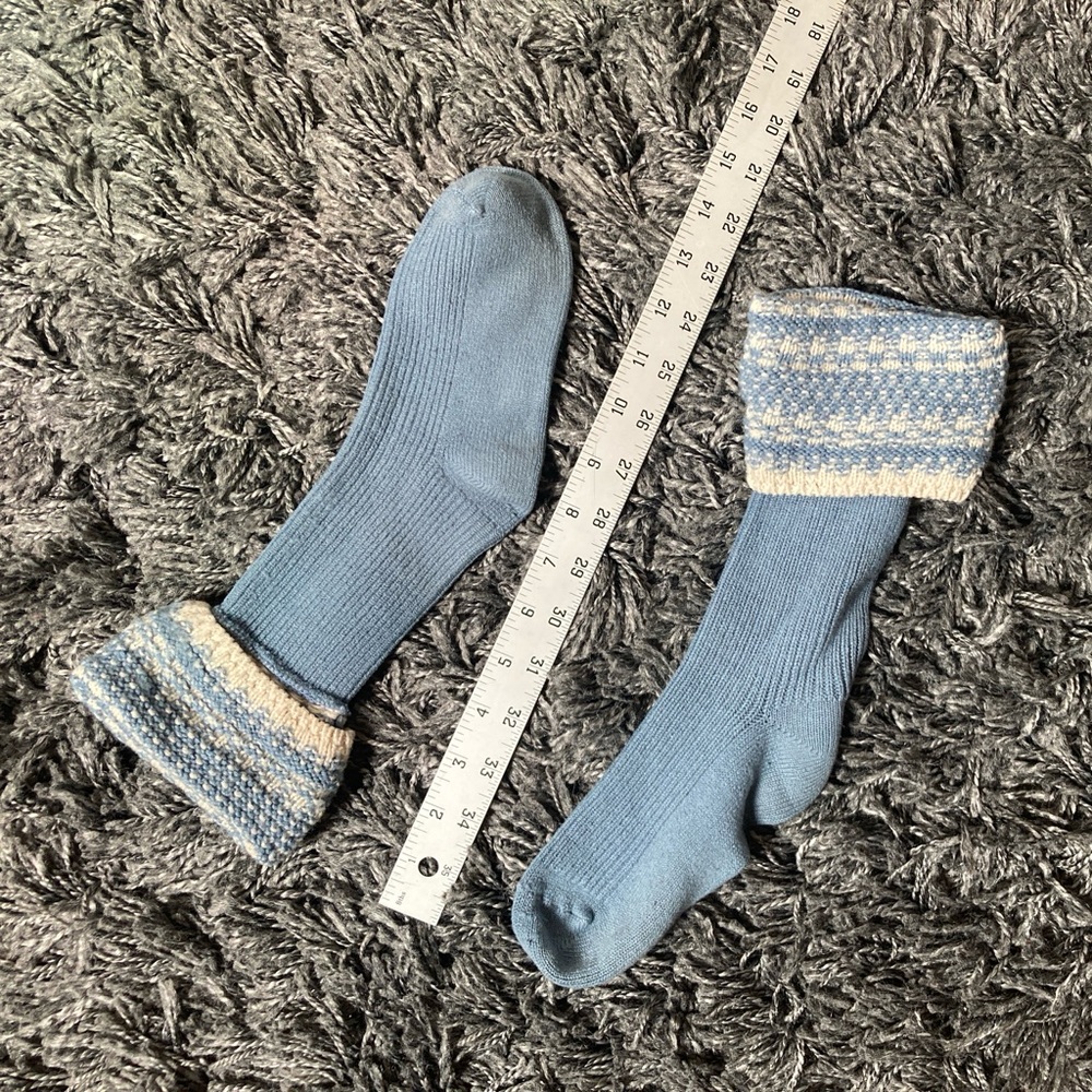 Knit button socks - Picture 3 of 3